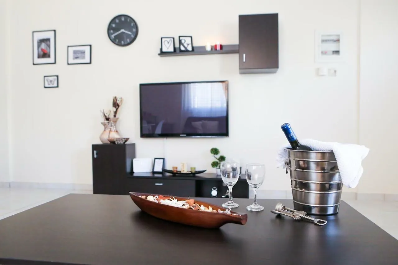 Modern And Quiet Few Minutes From The City Center Thessaloniki