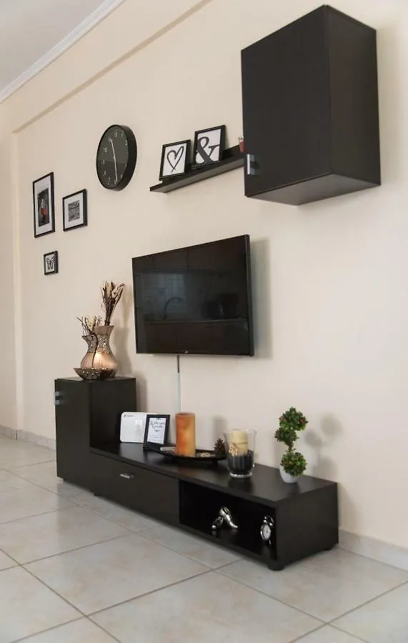 Modern And Quiet Few Minutes From The City Center Thessaloniki