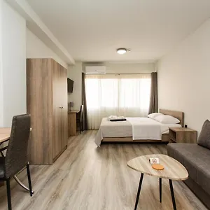 John Apartman