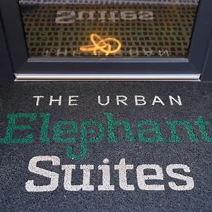 Urban Elephant סלוניקי